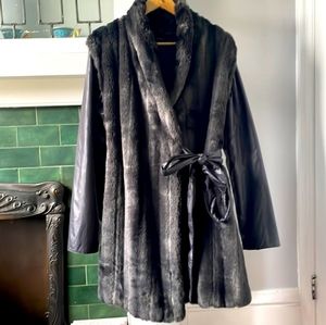Authentic Sisley spring fall coat faux furgrey with removable sleeves.